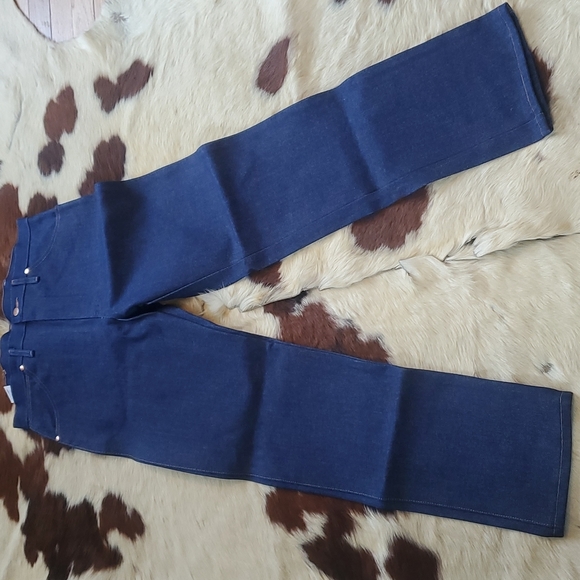 WRANGLERS - Picture 4 of 4